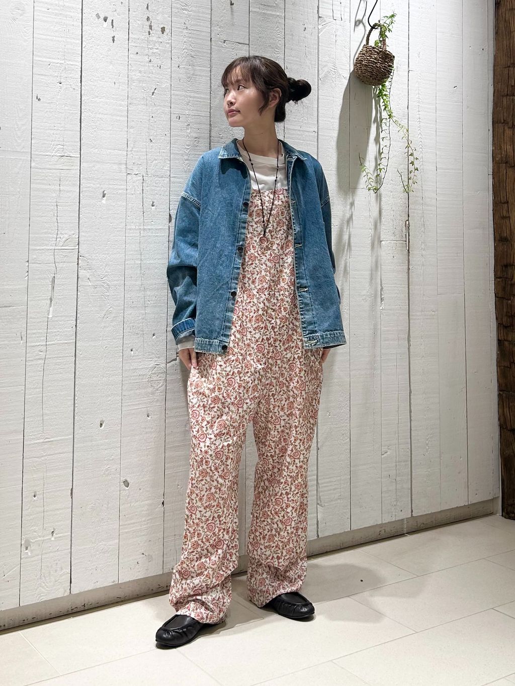 ボイルフラワー キャミサロペのコーディネートスナップ（N.H