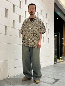 bunai / ブナイ 別注 アジュラク プリント オープンカラー半袖シャツの