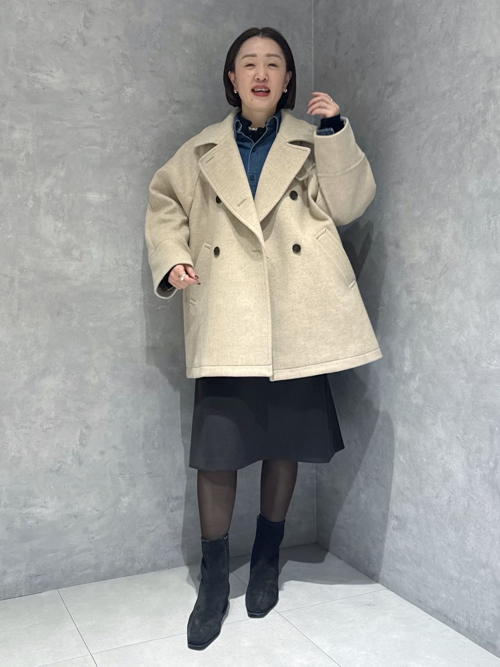ダブルブレストハーフコートのコーディネートスナップ（hara）｜IENA