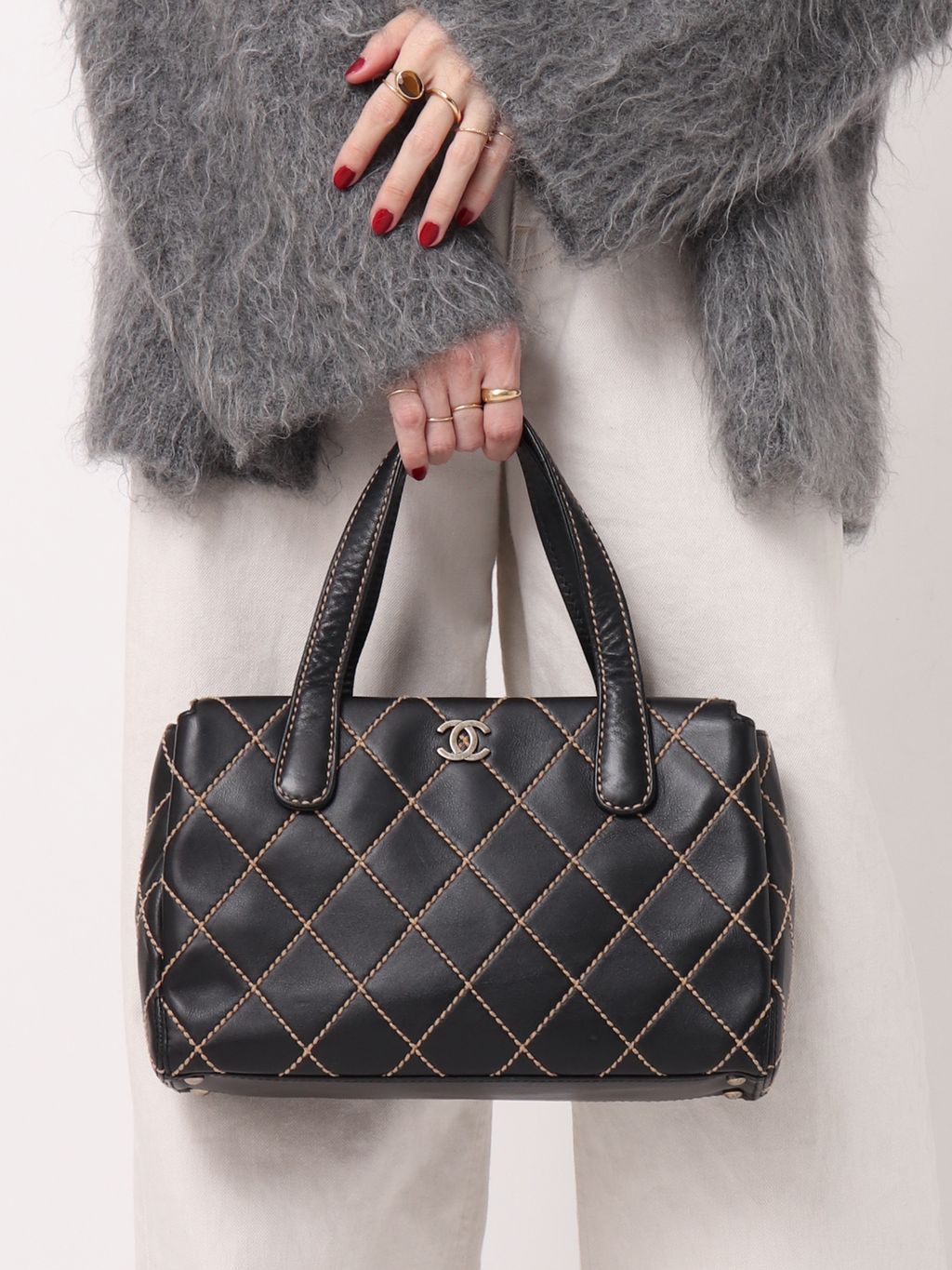 VINTAGE CHANEL/シャネル】Wild stitch ハンドバッグのコーディネート