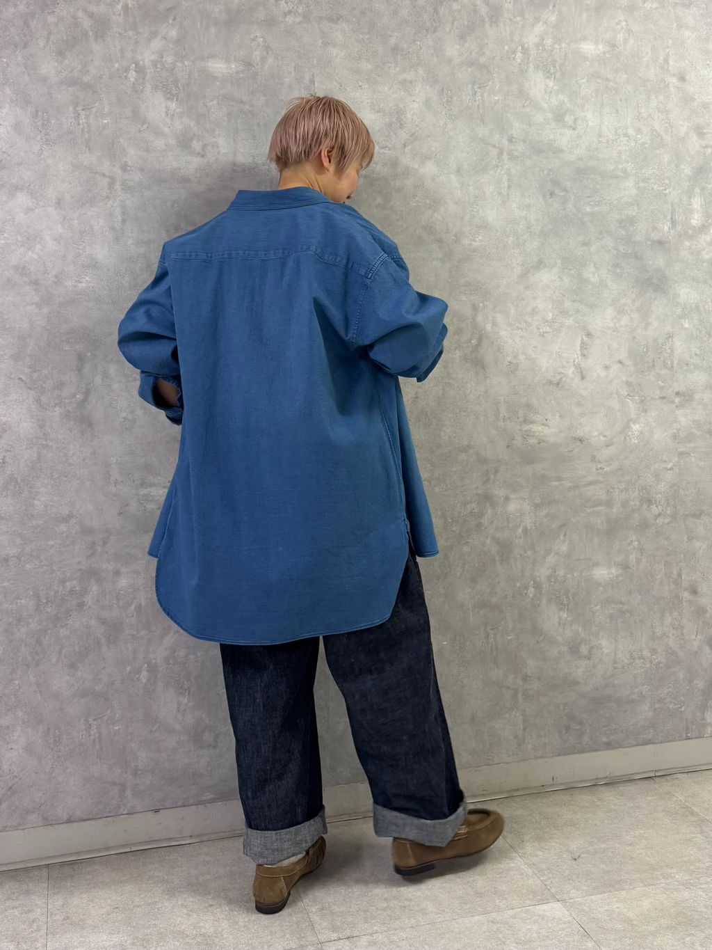 予約》10OZデニム ARMYビッグパンツのコーディネートスナップ（E.M