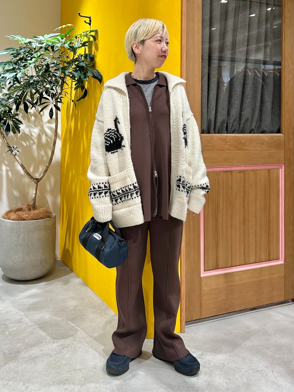 OUTDOOR PRODUCTS Usual Things