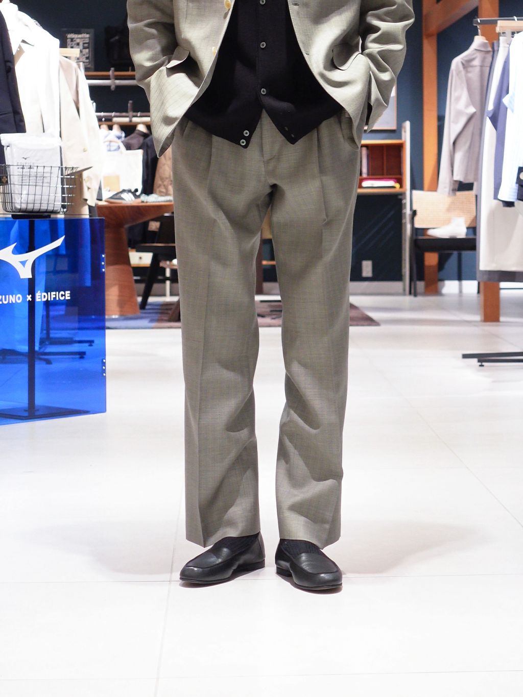 Auralee セットアップ bluefaced ジャケット・スラックス AURALEE (オーラリー) BLUEFACED WOOL JACKETのコーディネートスナップ