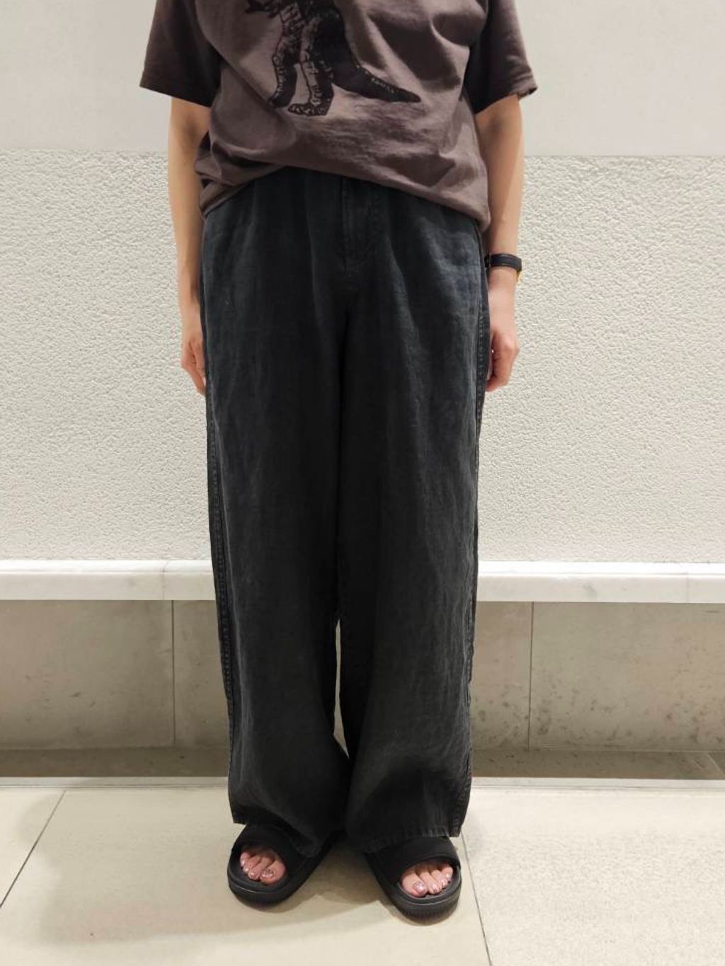 WEB限定/ 追加2予約》Oblada 別注 DINOSAUR TEEのコーディネート