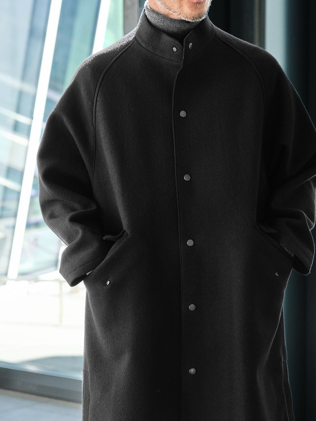CONFFECT EDIFICE KNIT MELTON COATのコーディネートスナップ（KONNO