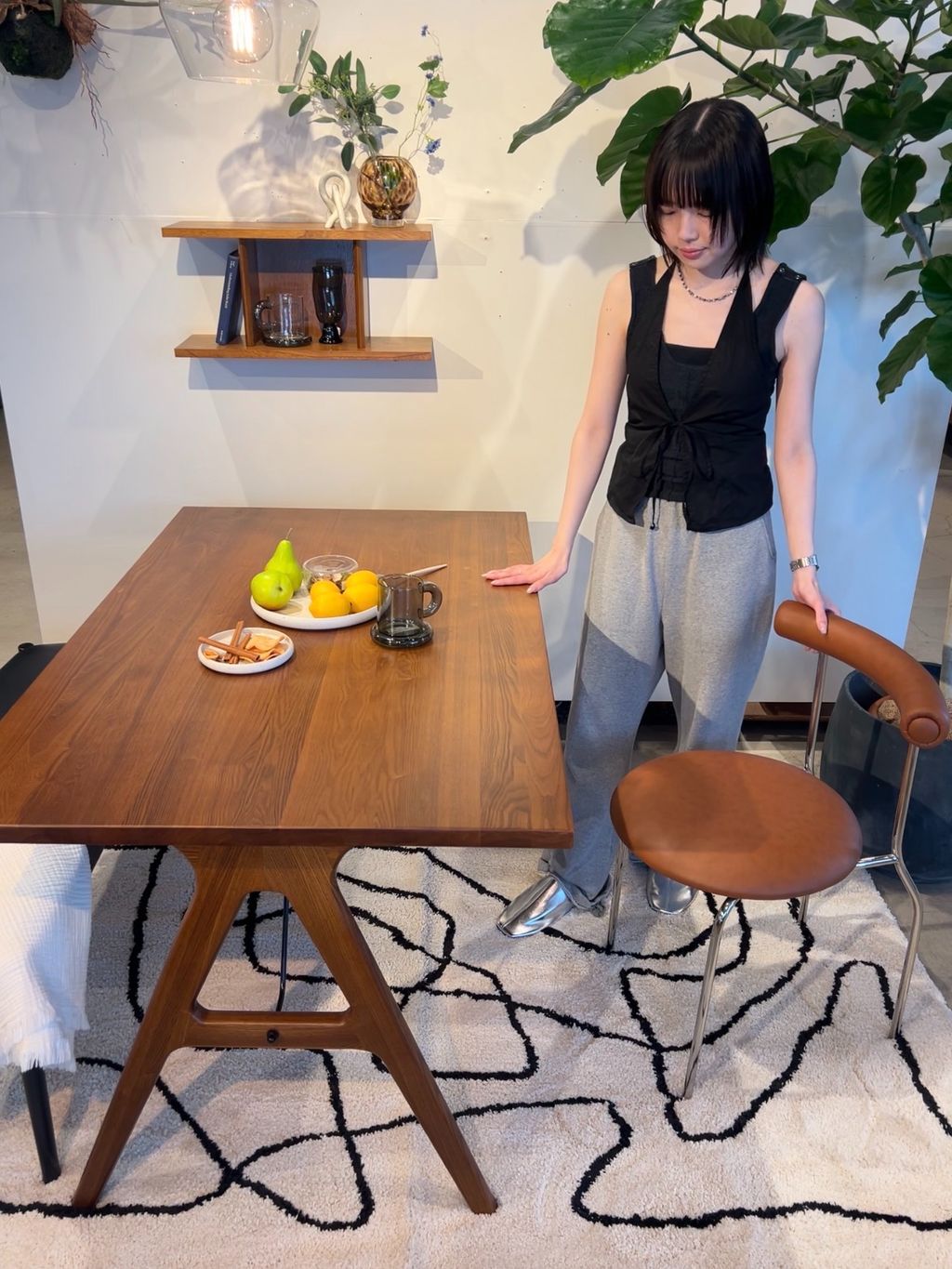 JOURNAL STANDARD FURNITURE
