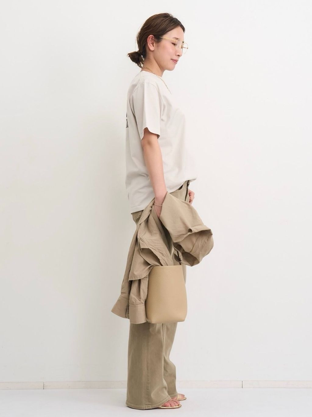 アパルトモンSideLongTシャツ Washed Relax Shirtsのコーディネートスナップ（PR Sasaki）｜L