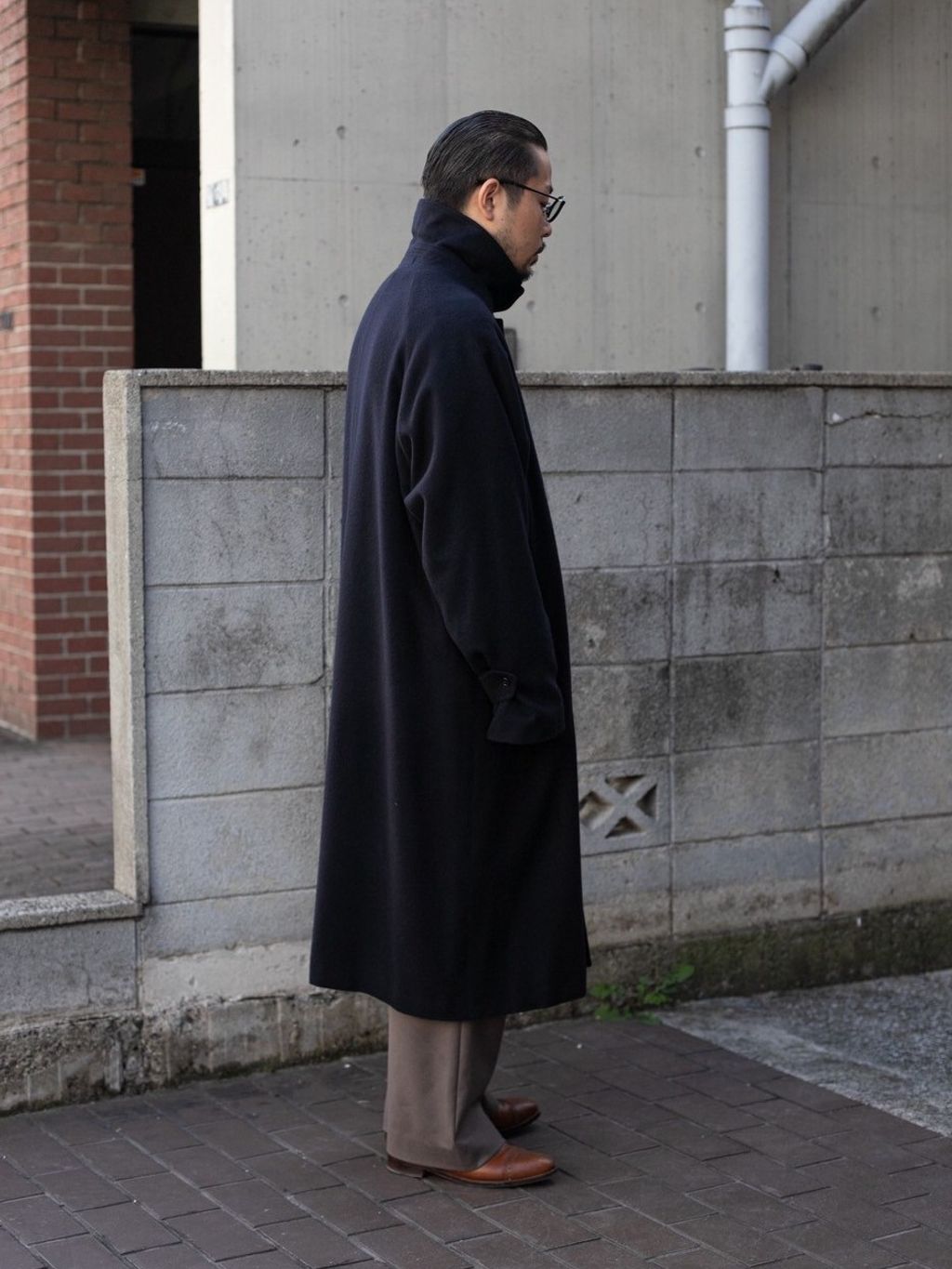 COMOLI / コモリ】コモリカシミヤ バルカラーコートのコーディネート