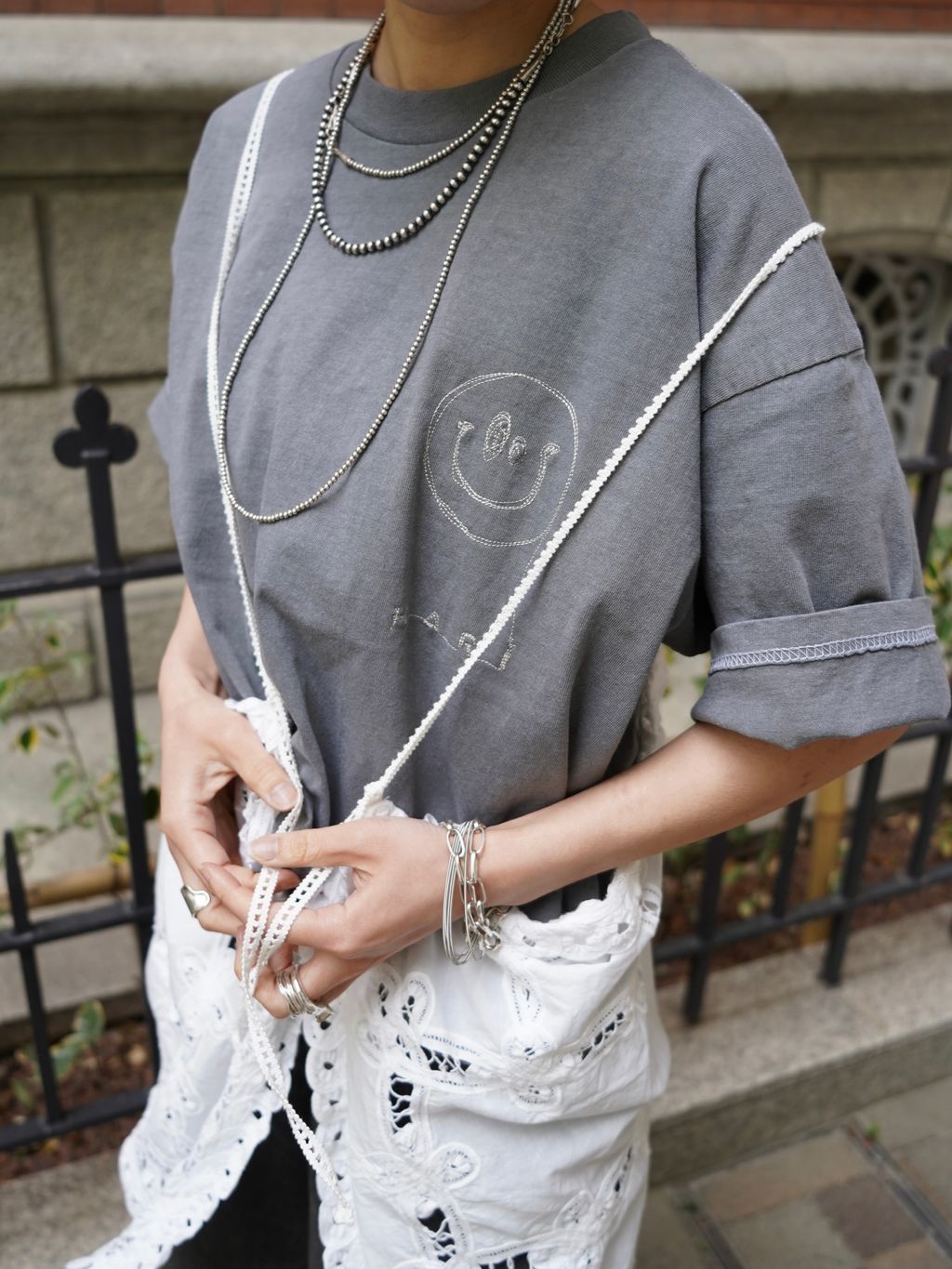 HARi】NATIVE SMILE T SHIRTのコーディネートスナップ（KS）｜journal