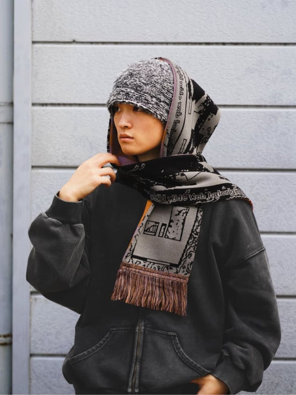 アプレスフーディ JERZEES別注ZIP UP HOODIEのコーディネートスナップ（HIROMU）｜JOINT