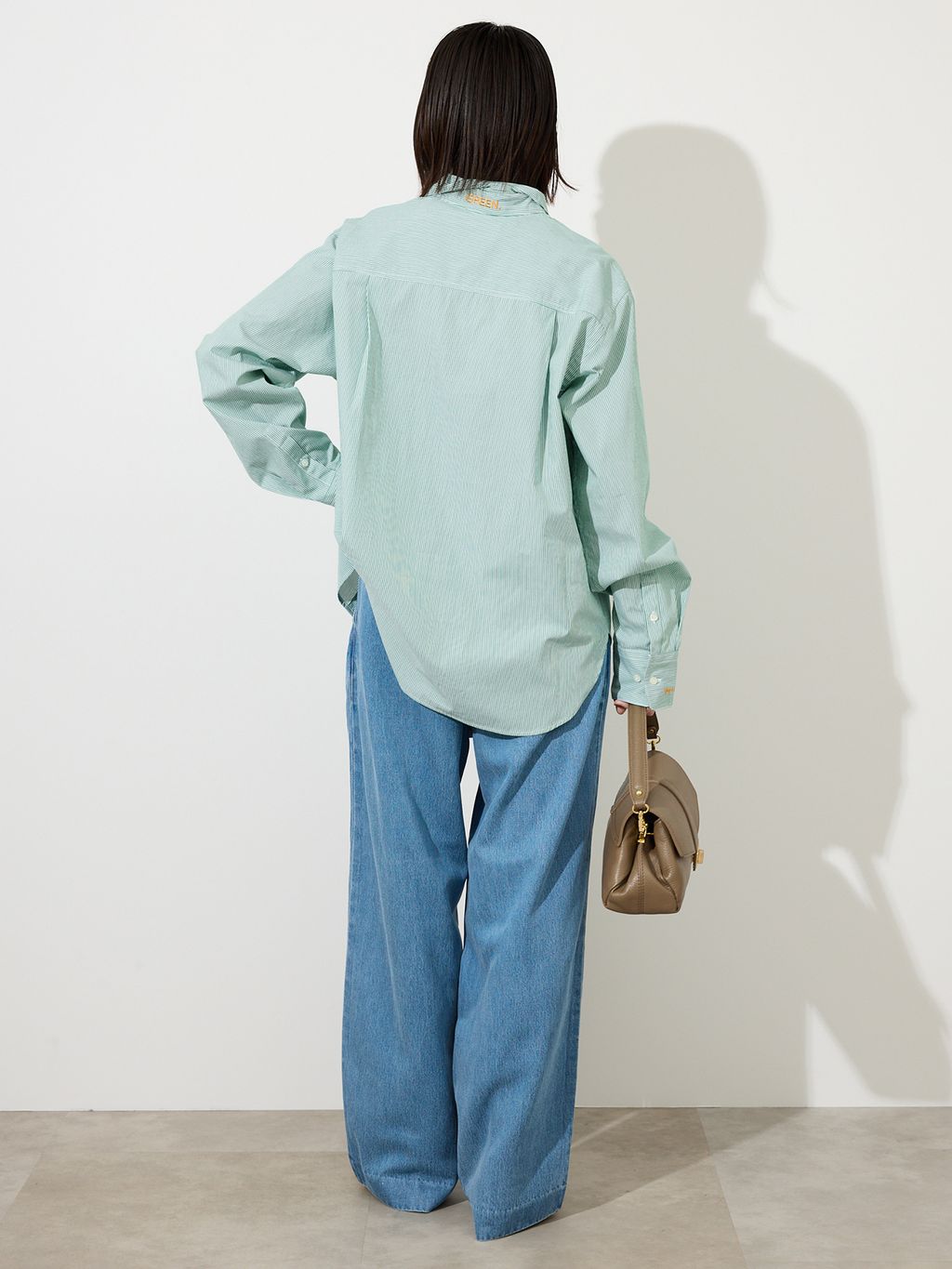 WEB限定/追加》HAPPYCOLOR SHIRTのコーディネートスナップ（rino