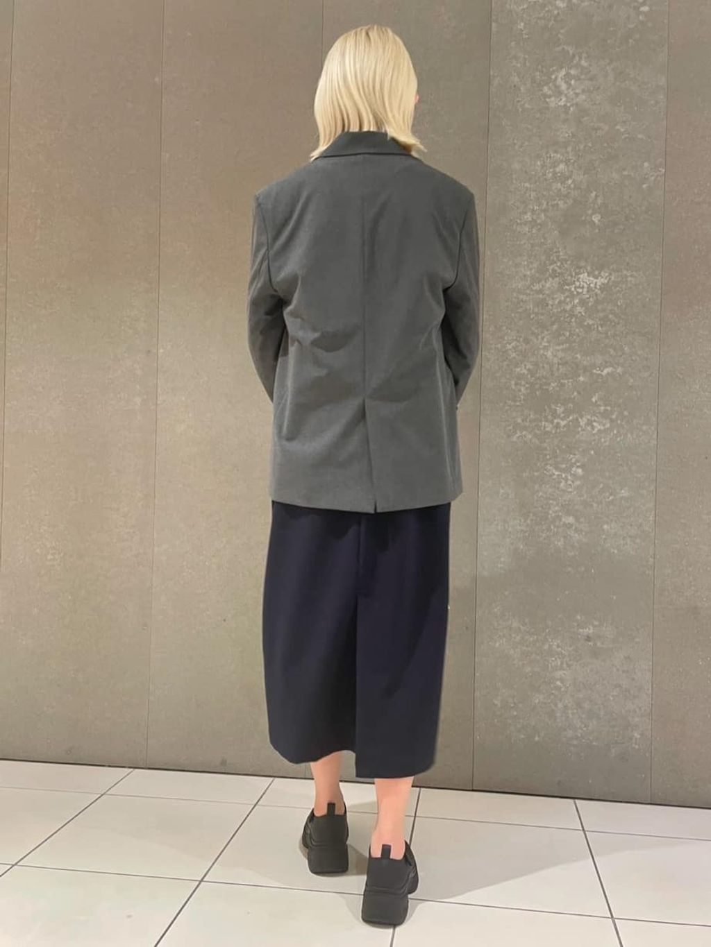 JS オケージョン＊トロストレッチジャケットのコーディネートスナップ 