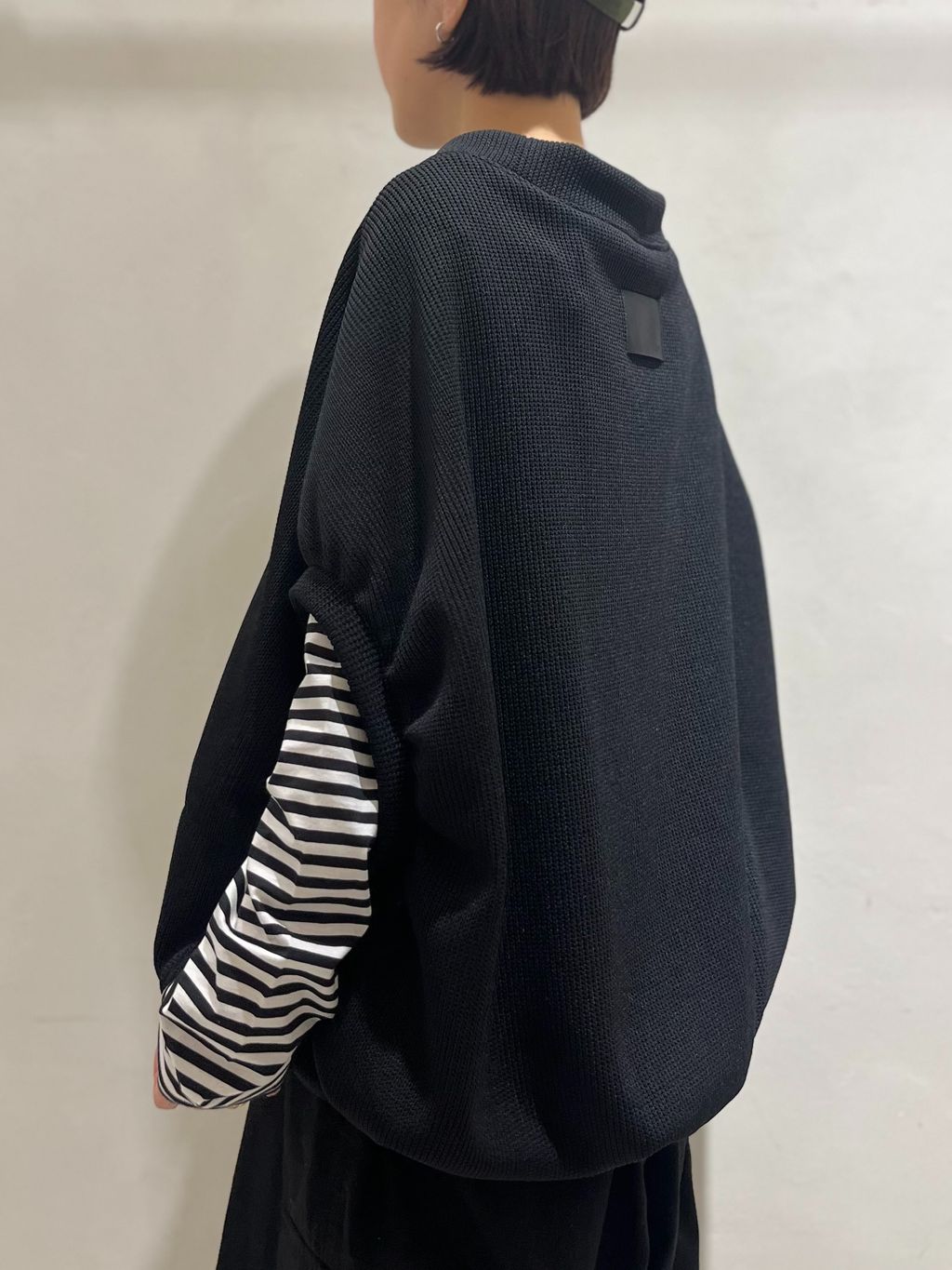 COGTHEBIGSMOKE】 NEELA PUFFSLEEVE CARDIGANのコーディネートスナップ
