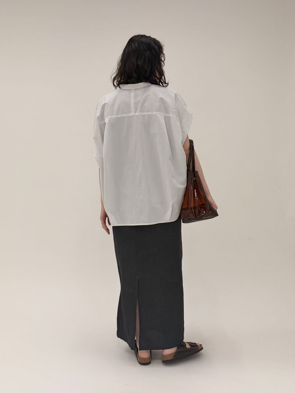 【美品】FRAMeWORK タイプライターNSフォルムブラウス タイプライターNSフォルムブラウスのコーディネートスナップ（arisa