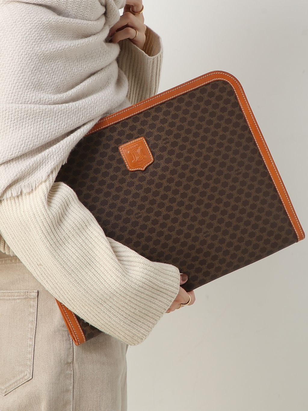 CELINE/セリーヌ】macadam クラッチバッグのコーディネートスナップ
