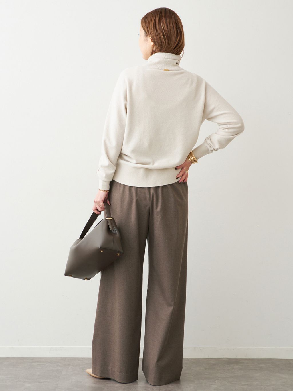 CAPRI タートルネック プルオーバーのコーディネートスナップ（MIZU