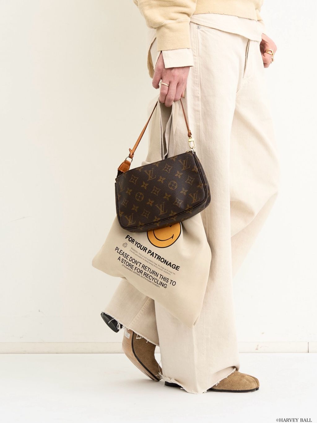 REMI RELIEF/レミ レリーフ】 NEW CREW NECK SWEATのコーディネート