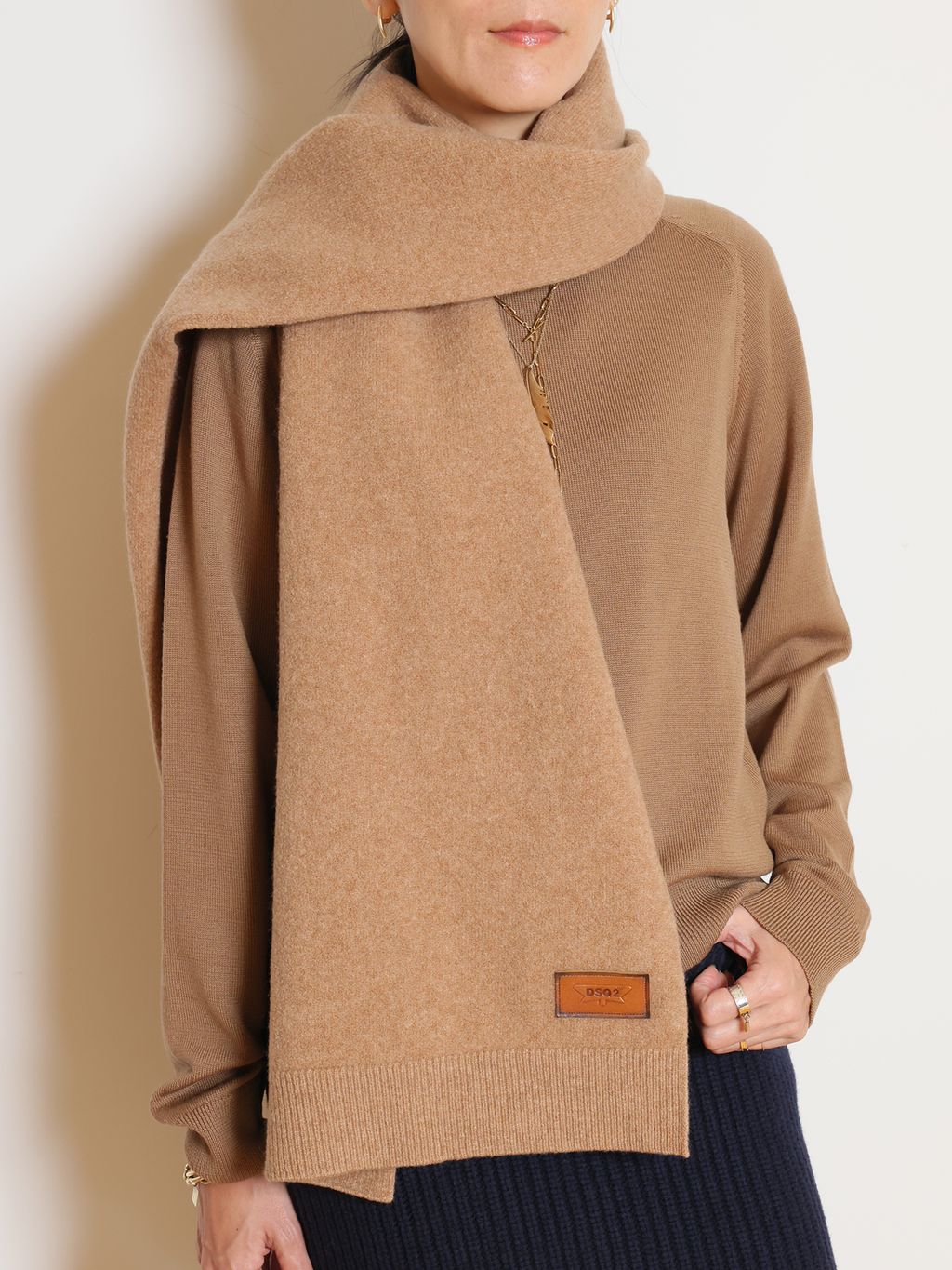 WISH クルーネックプルオーバーのコーディネートスナップ（MUSE