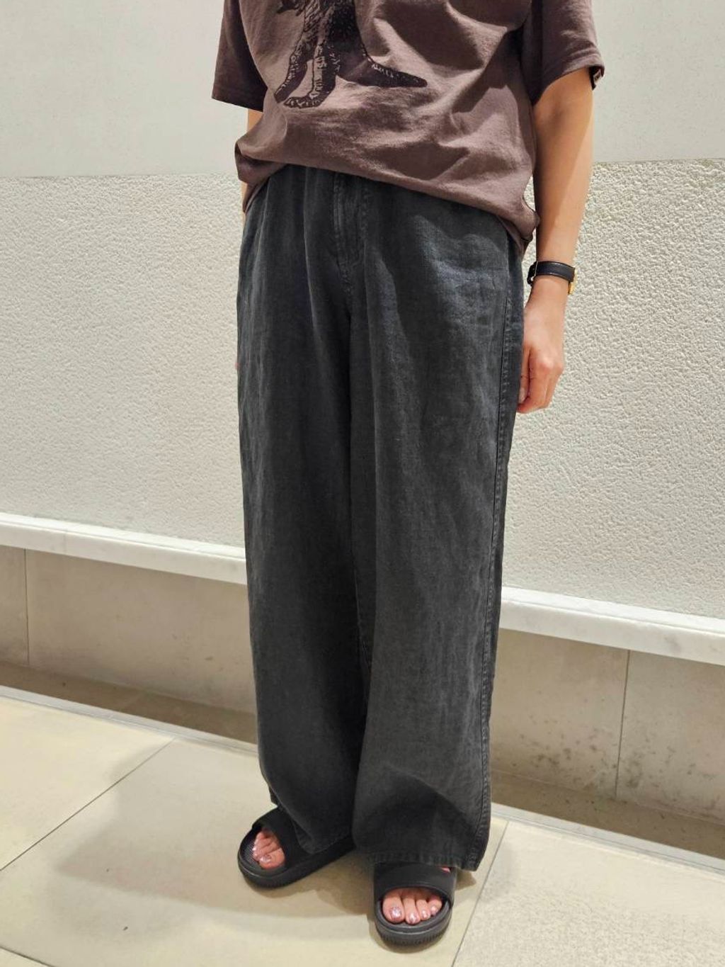 WEB限定/ 追加2予約》Oblada 別注 DINOSAUR TEEのコーディネート