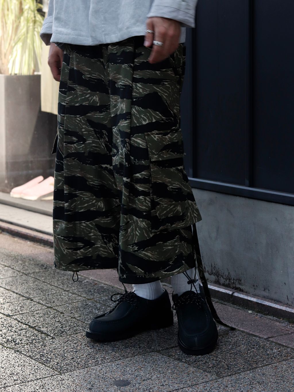 TENHALF / テンハーフ CARGO SHORT PANTSのコーディネートスナップ