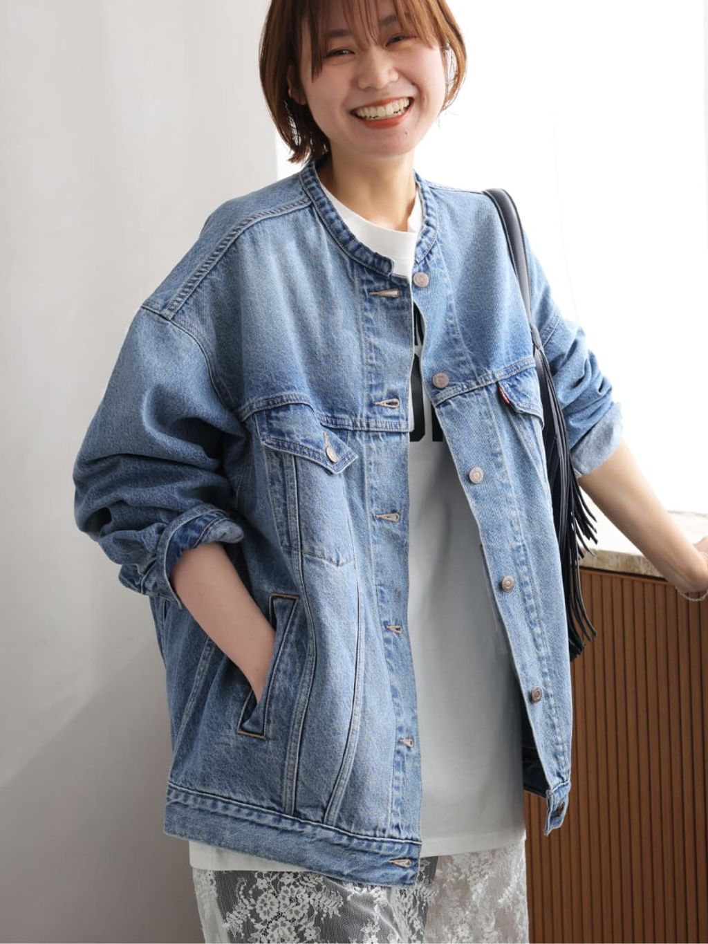 予約》［26SS新作］別注【LEVI'S】COLLARLESS XL TRUCKER：デニム