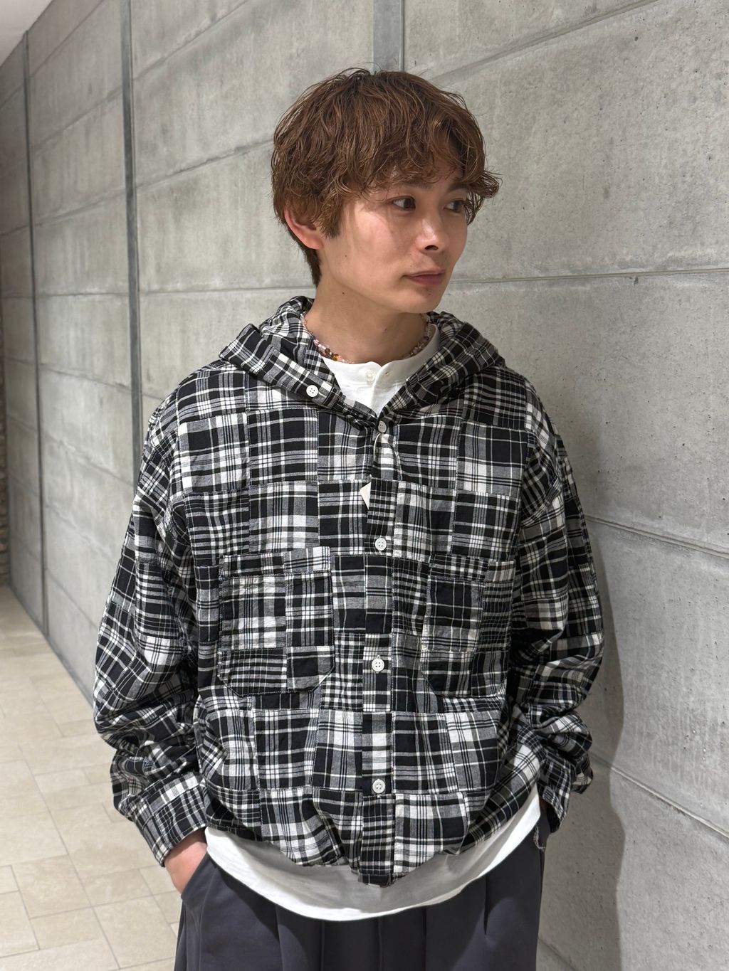 パッチ マドラス チェック フーディ シャツのコーディネートスナップ