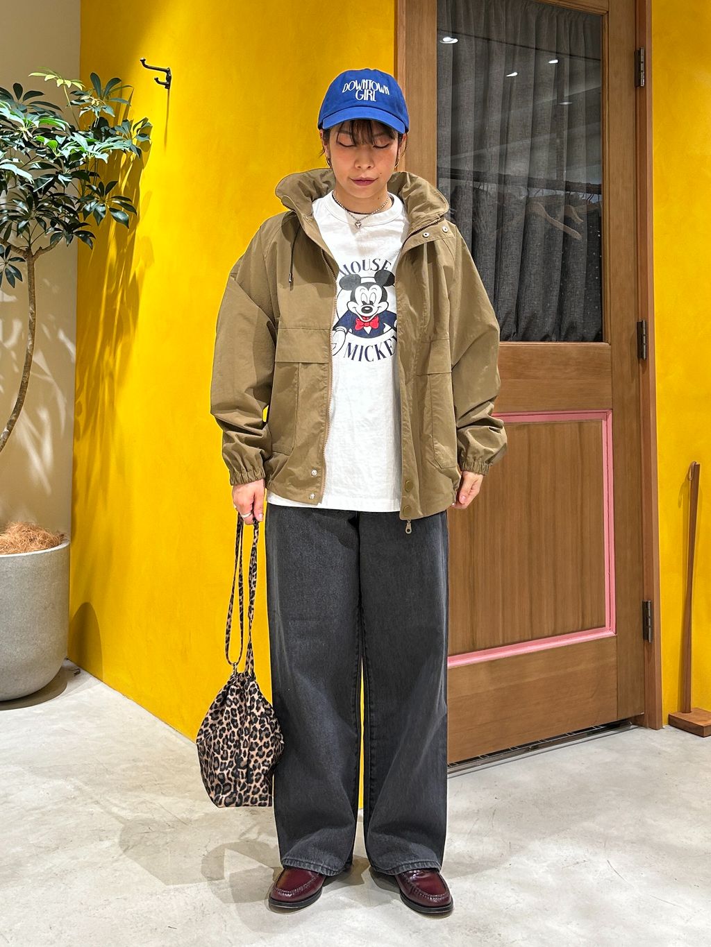 OUTDOOR PRODUCTS Usual Things