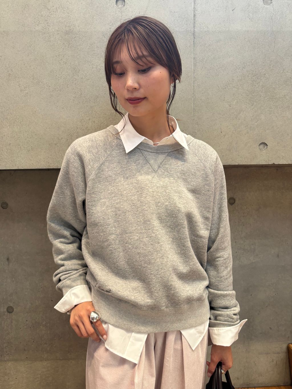 追加》ストレッチコーデュロイ 2タックパンツのコーディネートスナップ