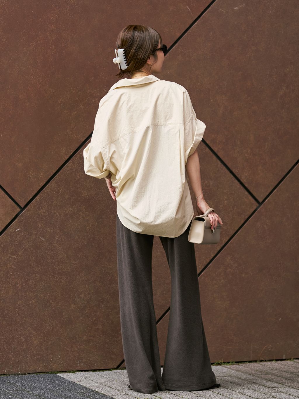 追加》Roll Up Cuffs シャツ 2のコーディネートスナップ（yoshie