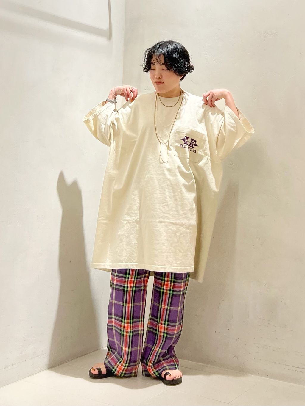 ジャーナルスタンダードラックス　HARi REMAKE GIANT JEANS HARi】GIANT TSHIRTのコーディネートスナップ（MM）｜journal standard
