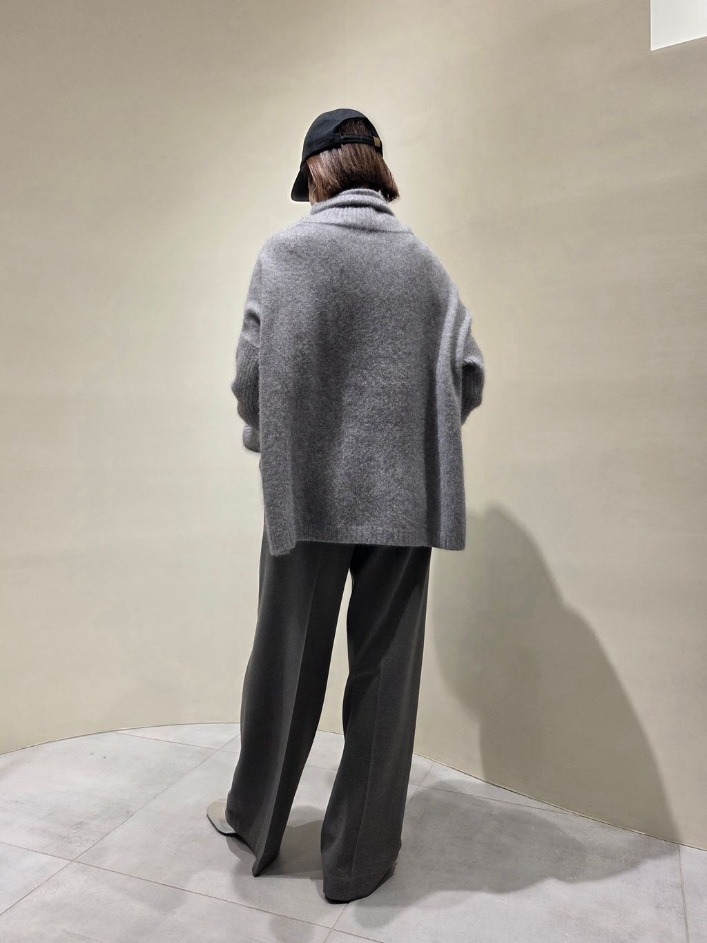 追加》フォックスウールミックスロングリブタートルプルオーバーの