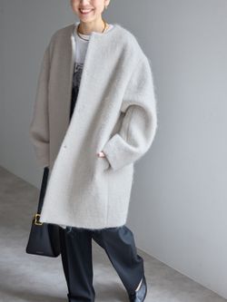 予約》ノーカラーコクーンシャギーコートのコーディネートスナップ
