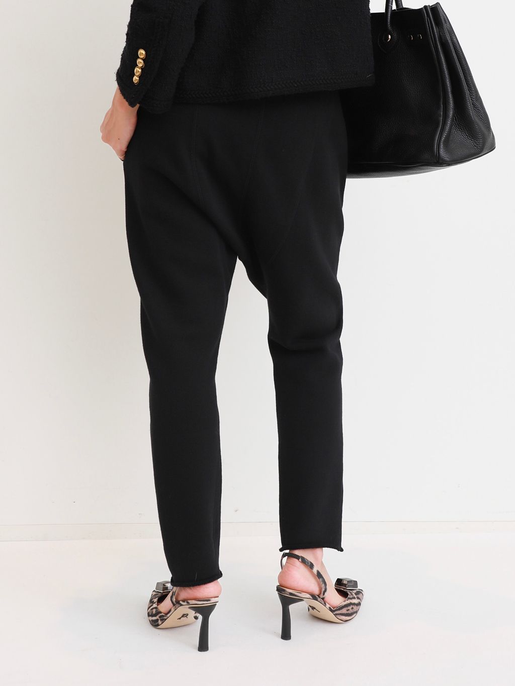 Sarrouel Sweat Pantsのコーディネートスナップ（WEB VC.N）｜L