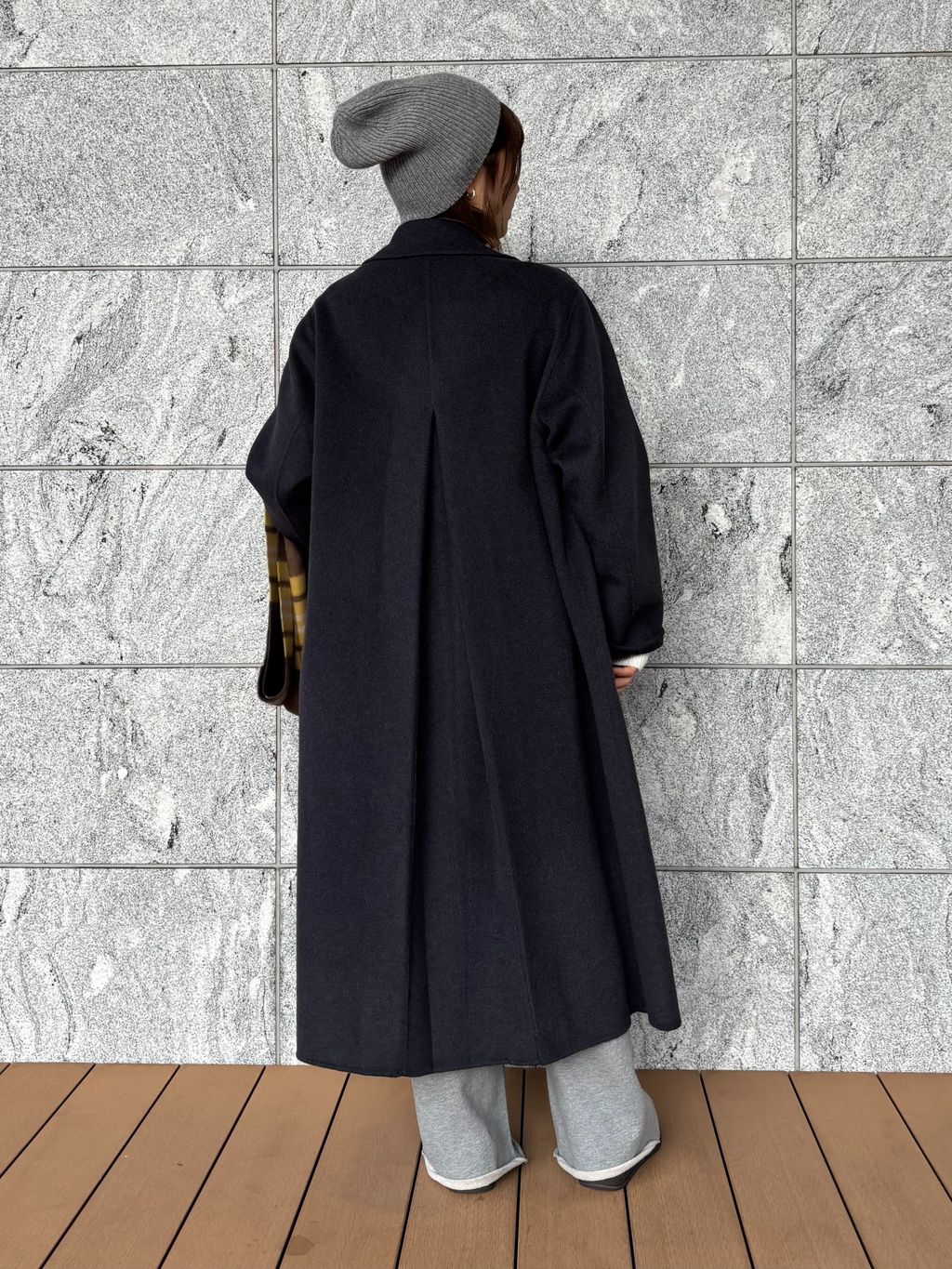 ウールカシミヤチェスターコートのコーディネートスナップ（nao