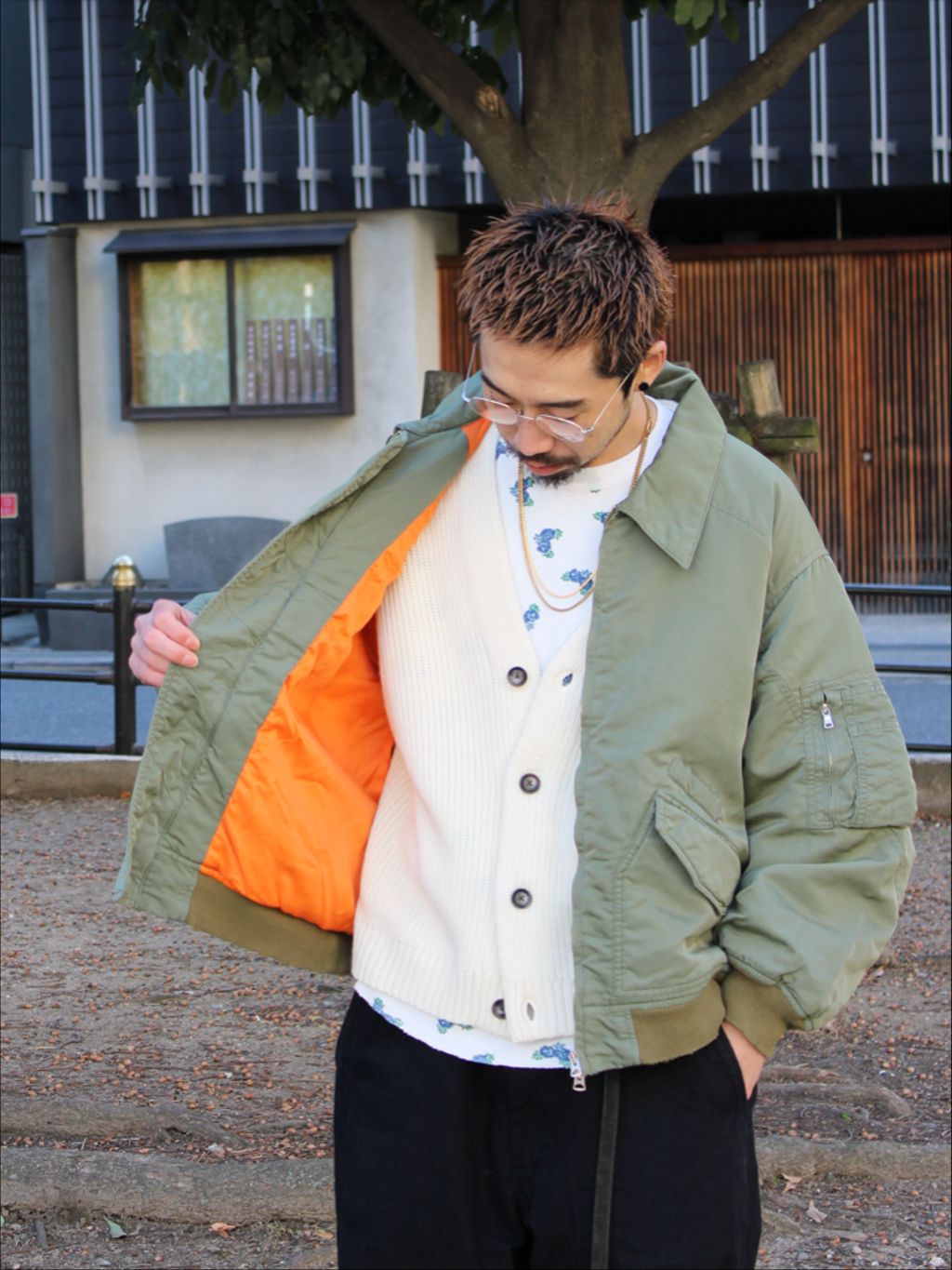 ANCELLM × WISM 別注 FADED BOMBER JACKET EXのコーディネートスナップ