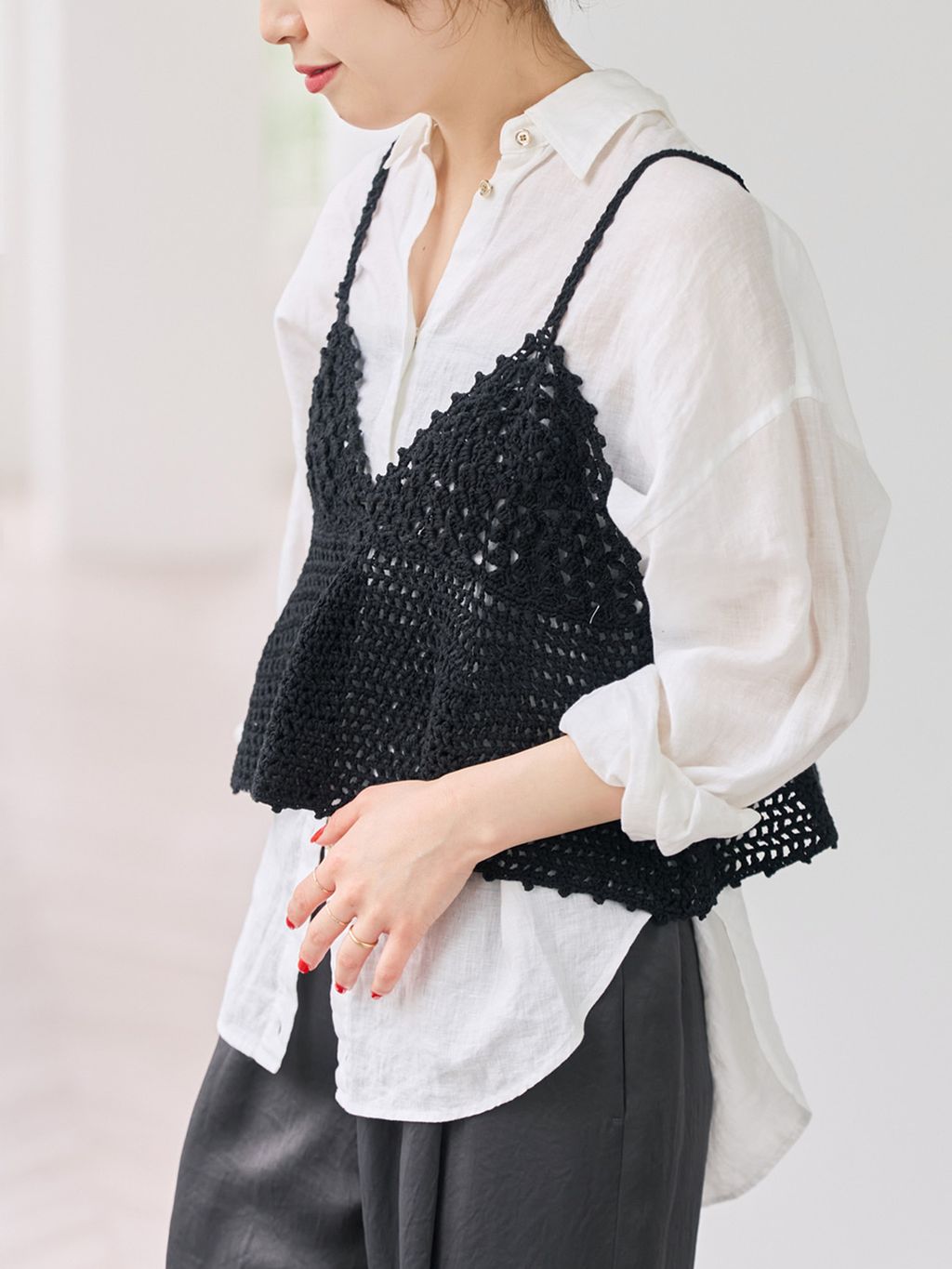 追加予約》クロシェニットキャミソールのコーディネートスナップ（Miho