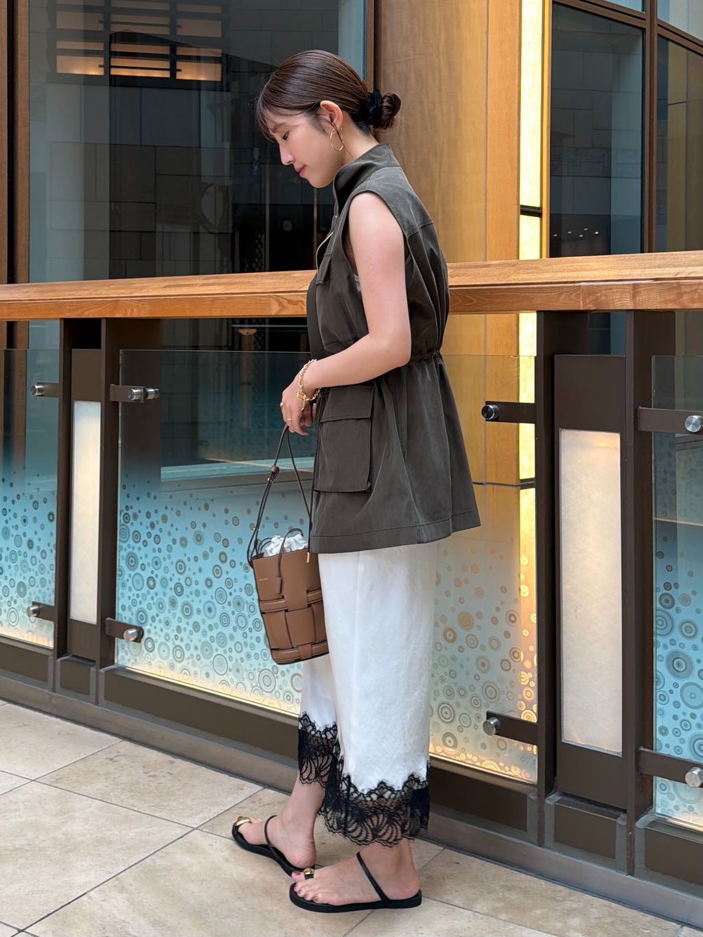 キュプラコットンミリタリーベストのコーディネートスナップ（riho