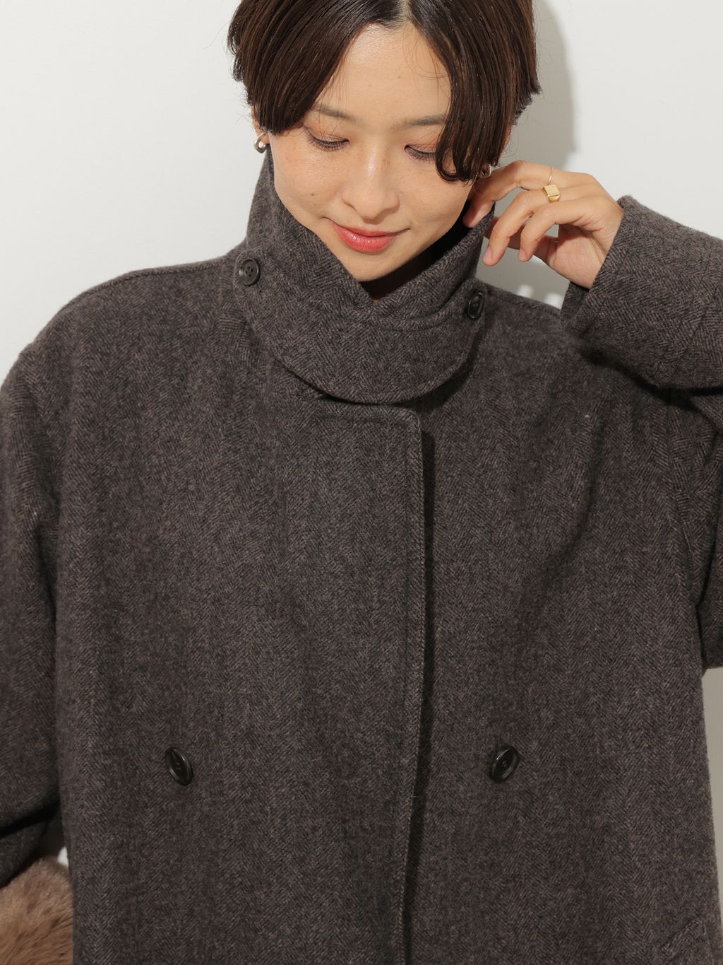 予約》尾州ウールスーパー100モッサロングコートのコーディネート