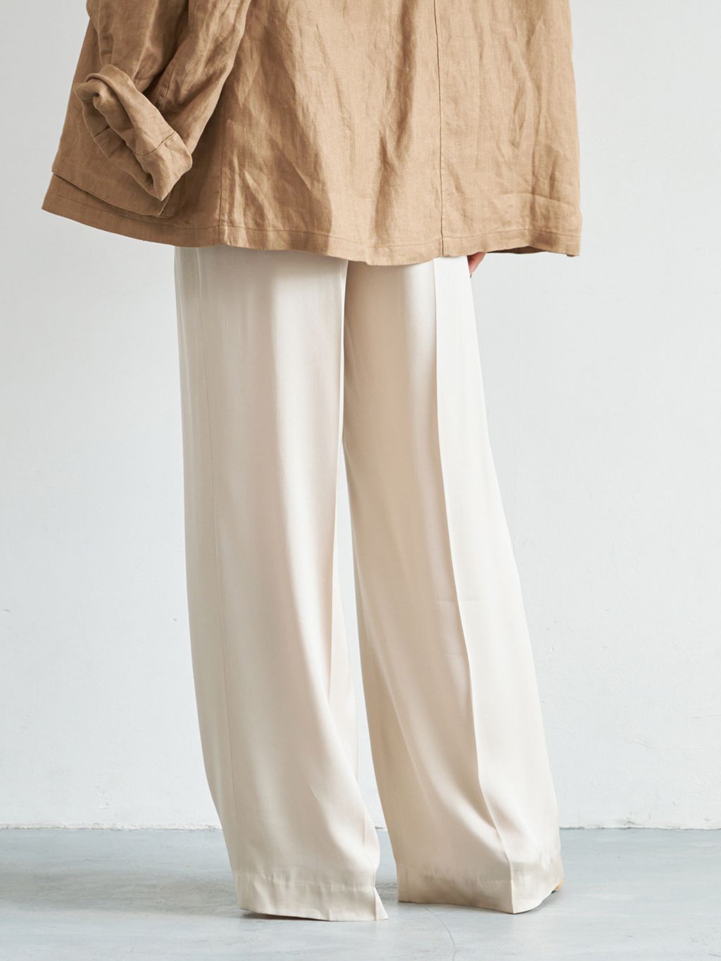 OGLINEN COVERALL ジャケットのコーディネートスナップ（KANAGAWA