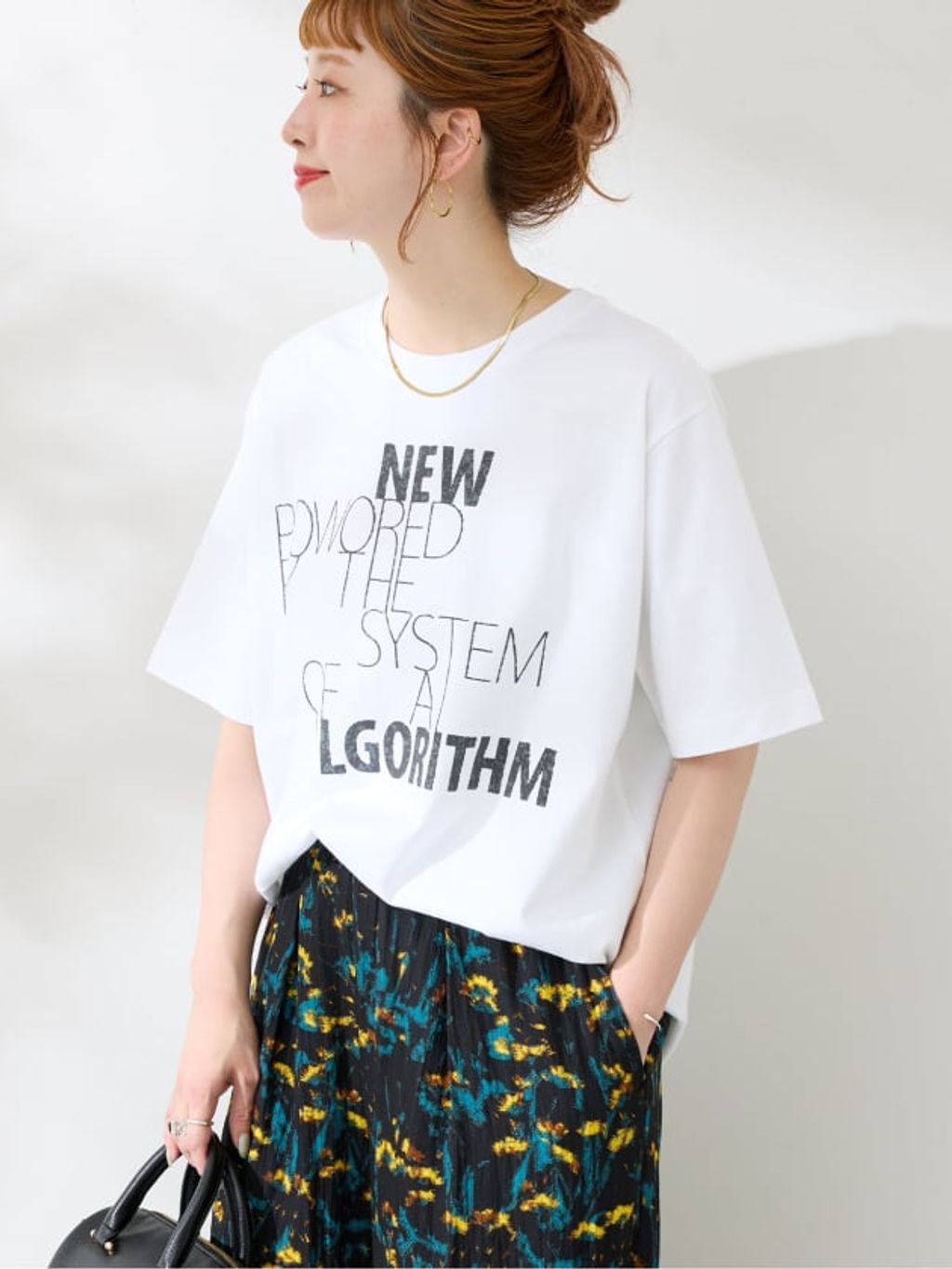フェイドフロッキープリント Tシャツのコーディネートスナップ（Kanako