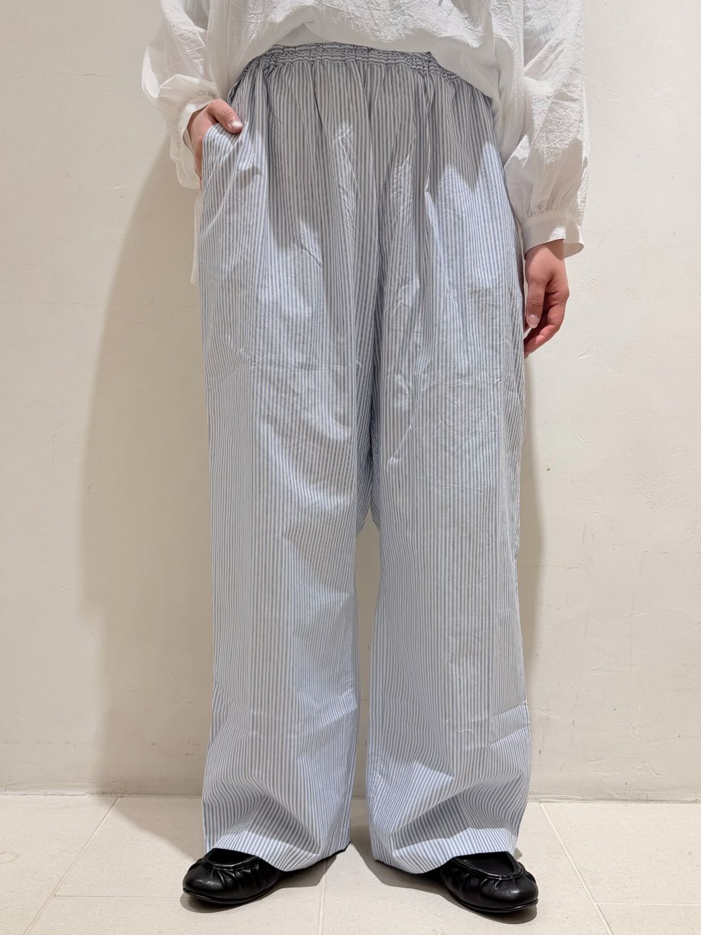 VAS-Y LENTEMENT】 POPLIN STRIPE EASY PANTSのコーディネートスナップ