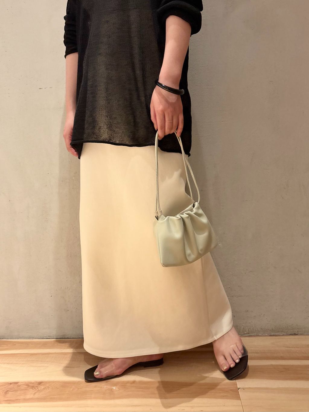 Linen/ny long プルオーバーのコーディネートスナップ（chika）｜Plage