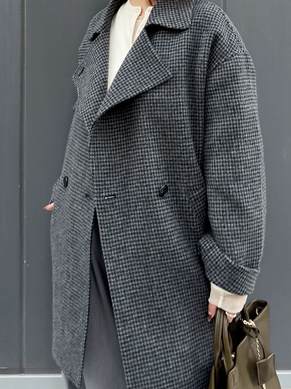 souple wool ダブルフェイスミドルコートのコーディネートスナップ