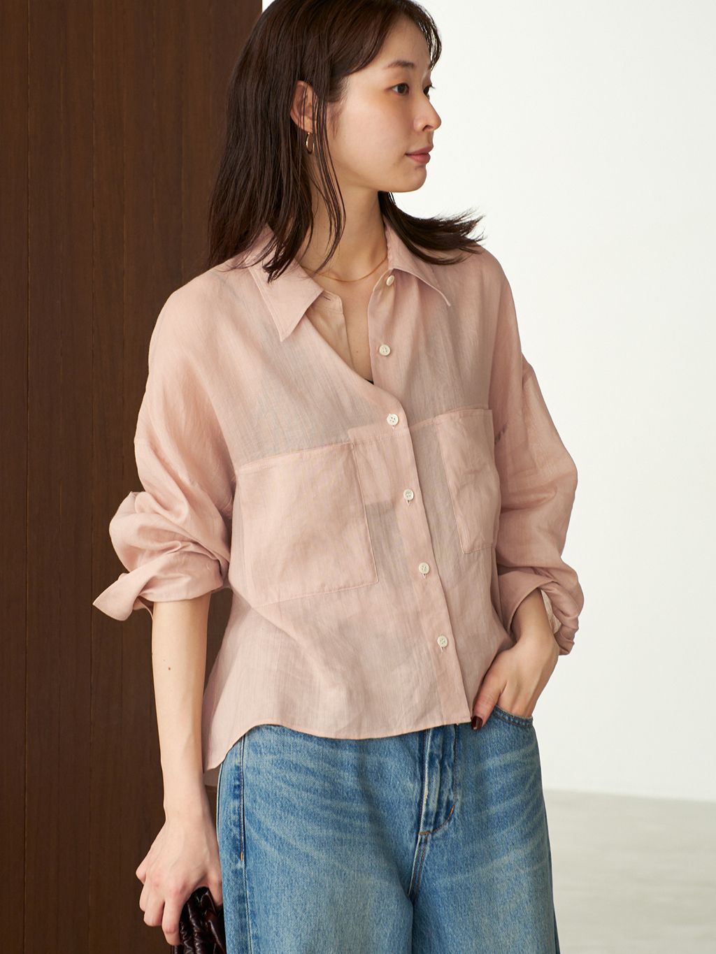 追加予約》RAMIE LYOCELL CROPPED シャツ 3のコーディネートスナップ