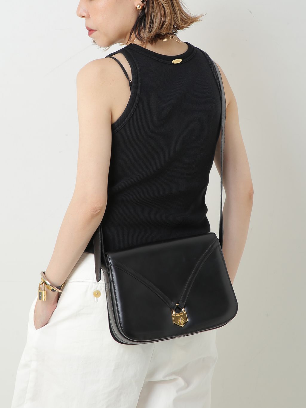 VINTAGE CELINE/セリーヌ】ショルダーバッグのコーディネートスナップ