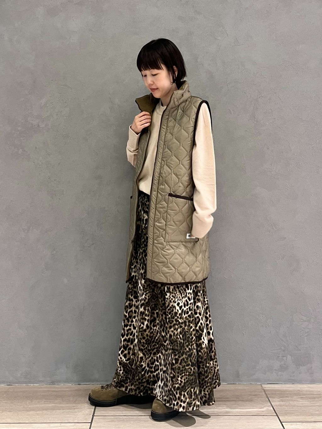 ARMEN 】 HIGH-NECK REVERSIBLE LONG VESTのコーディネートスナップ