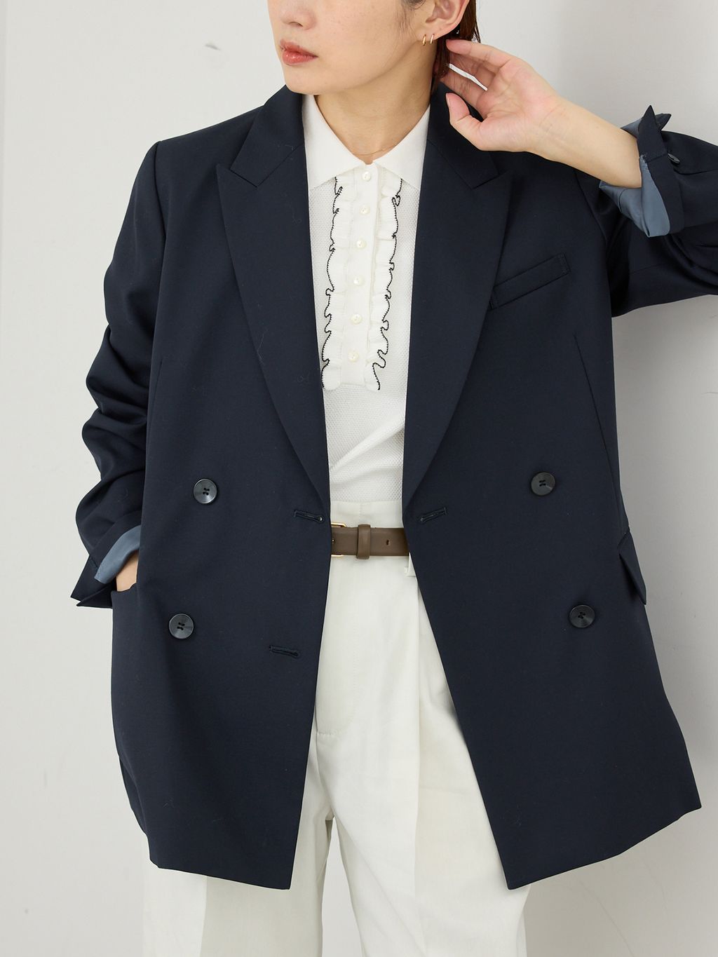 ツイルダブルブレストジャケットのコーディネートスナップ（Suzy