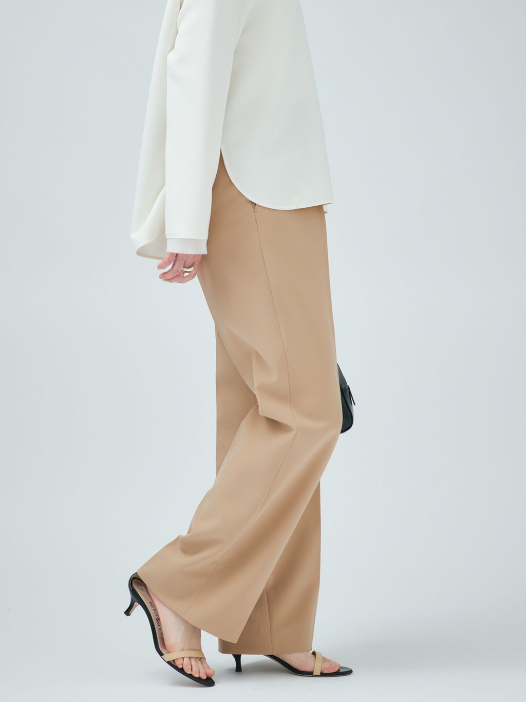 追加2》ダブルクロスストレッチパンツのコーディネートスナップ