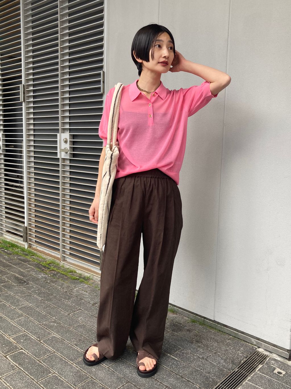 リネンコットンギャザータックパンツのコーディネートスナップ