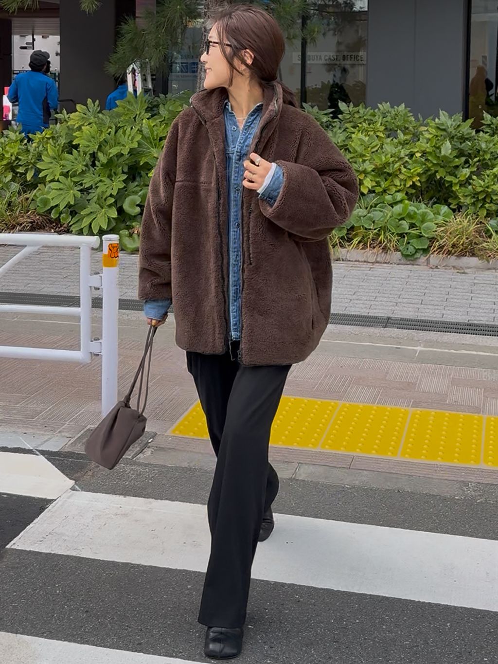 OUTDOOR PRODUCTS Usual Things